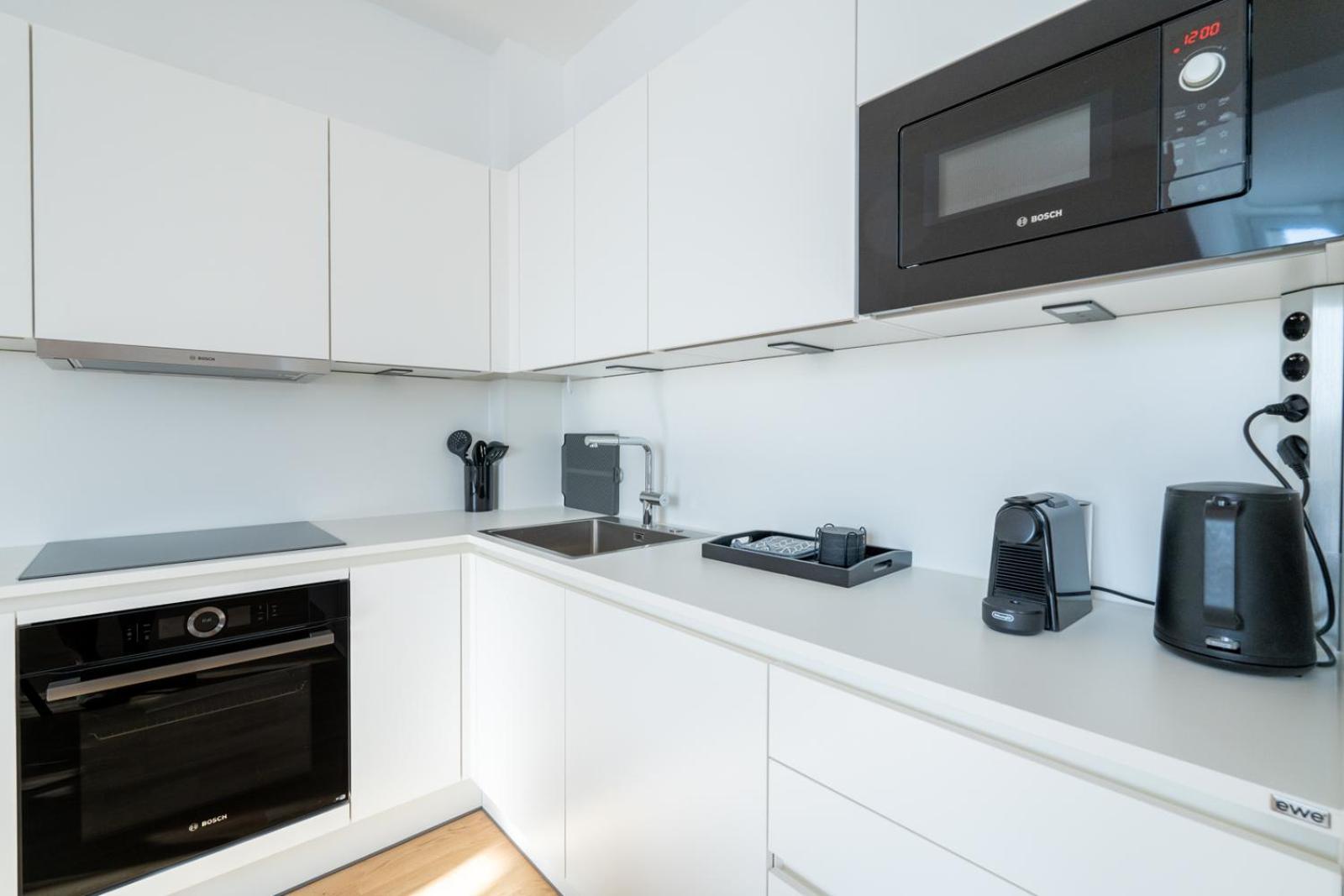 Apartment Exclusive 70 M2 With Balcony And Air Conditioning *